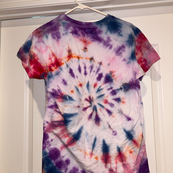 tie dye v neck - Picture 2 of 2